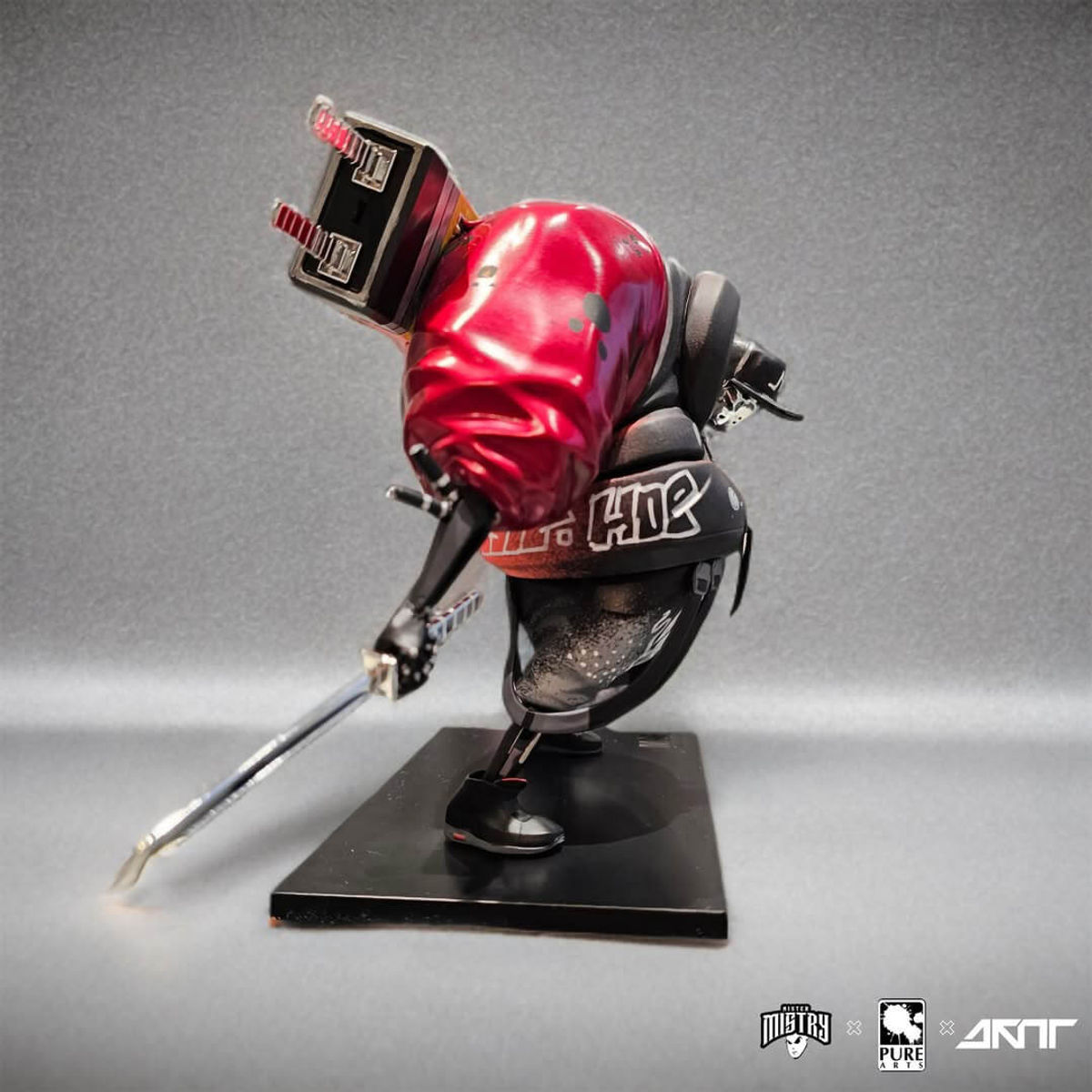 M9E MC 9 the Hip-hop Boombox Junkie