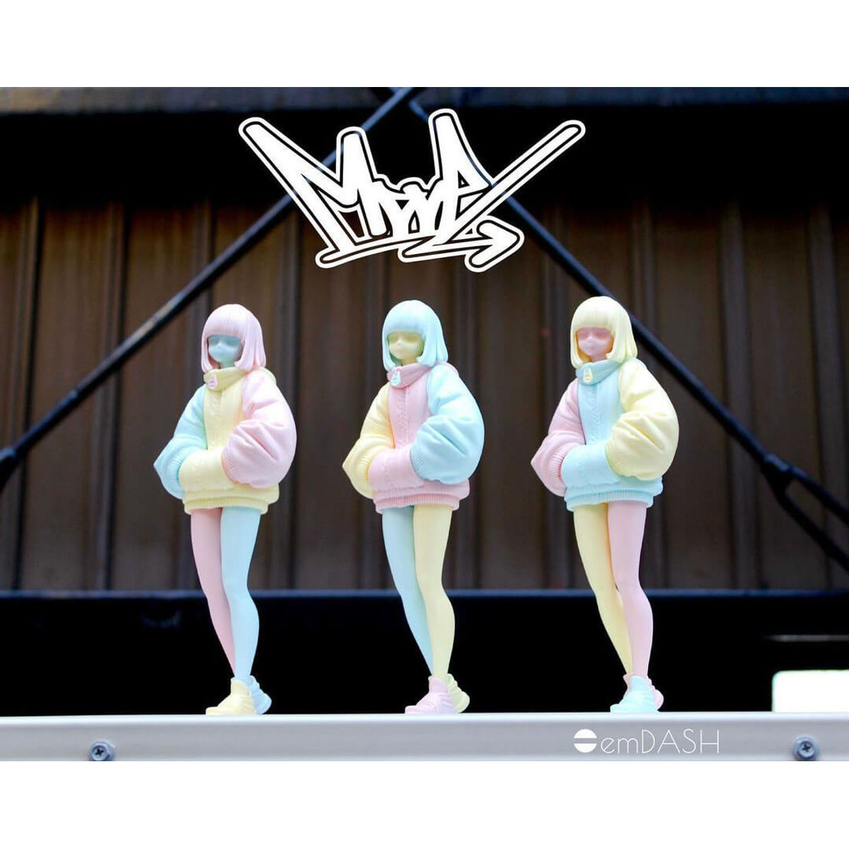 MOVE Pastel Pink Series (Blue Hair)