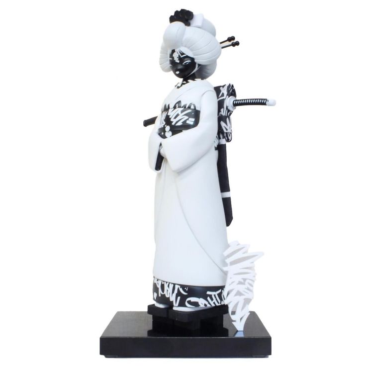 Maiko Tagged Edition White by 2PetalRose
