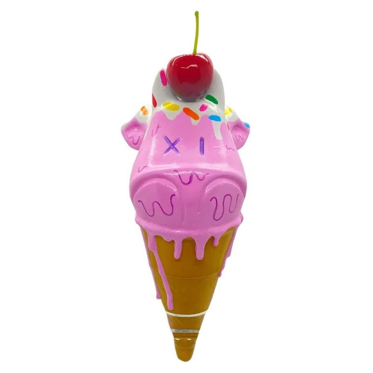 Malaleche Strawberry Ice Cream by Luis Martin