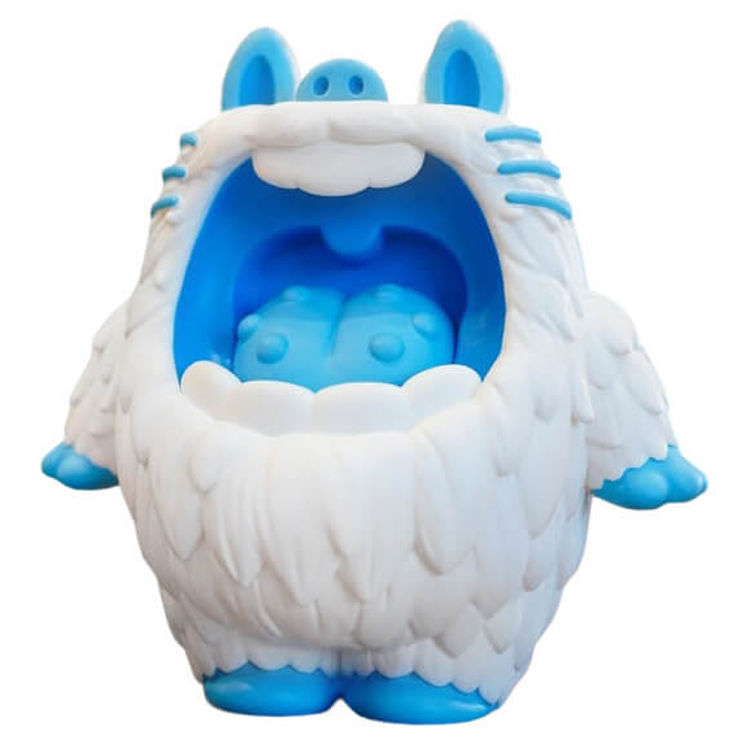Mallow Monster Snow Fluffy GID by Mupa Toy