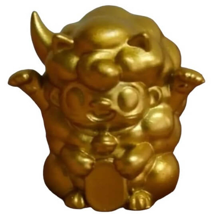 Maneki Gumbio by Kwok Kin