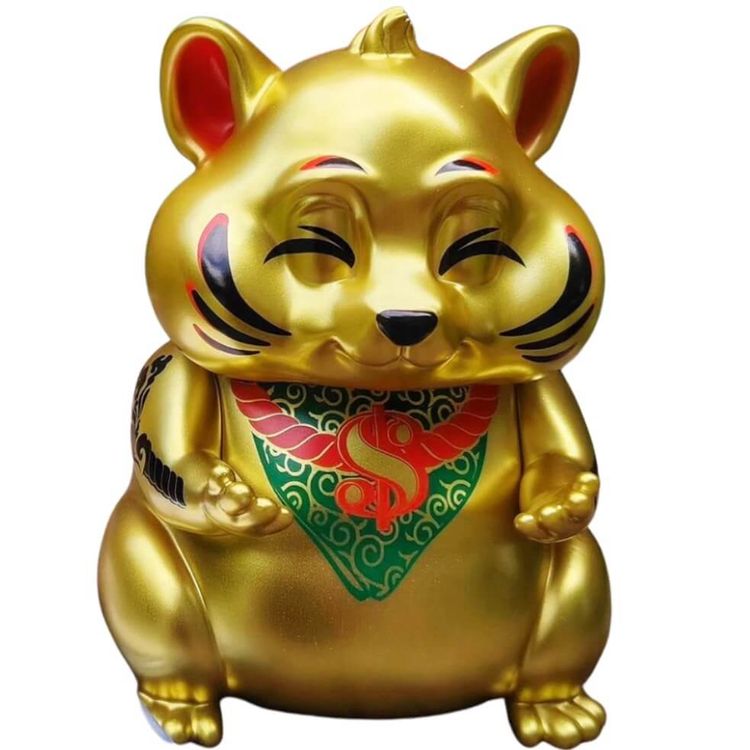 Maneki Hamster  by Freddy Lim