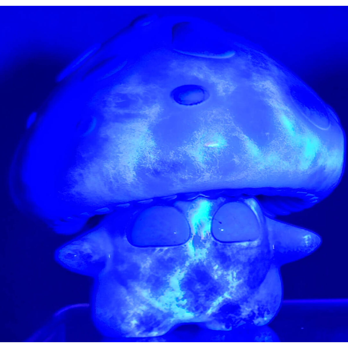 Medium Blacklight Spore (Test)
