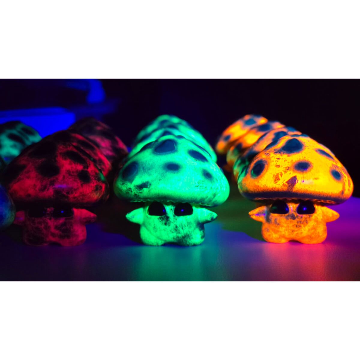 Microdose Blacklight Spore (Orange) 