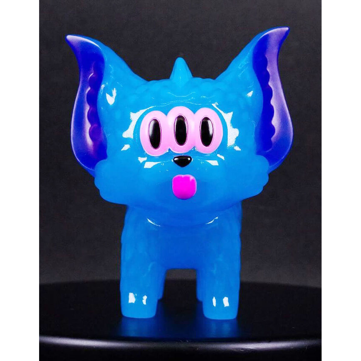 Milky Blue Yanchar Cat