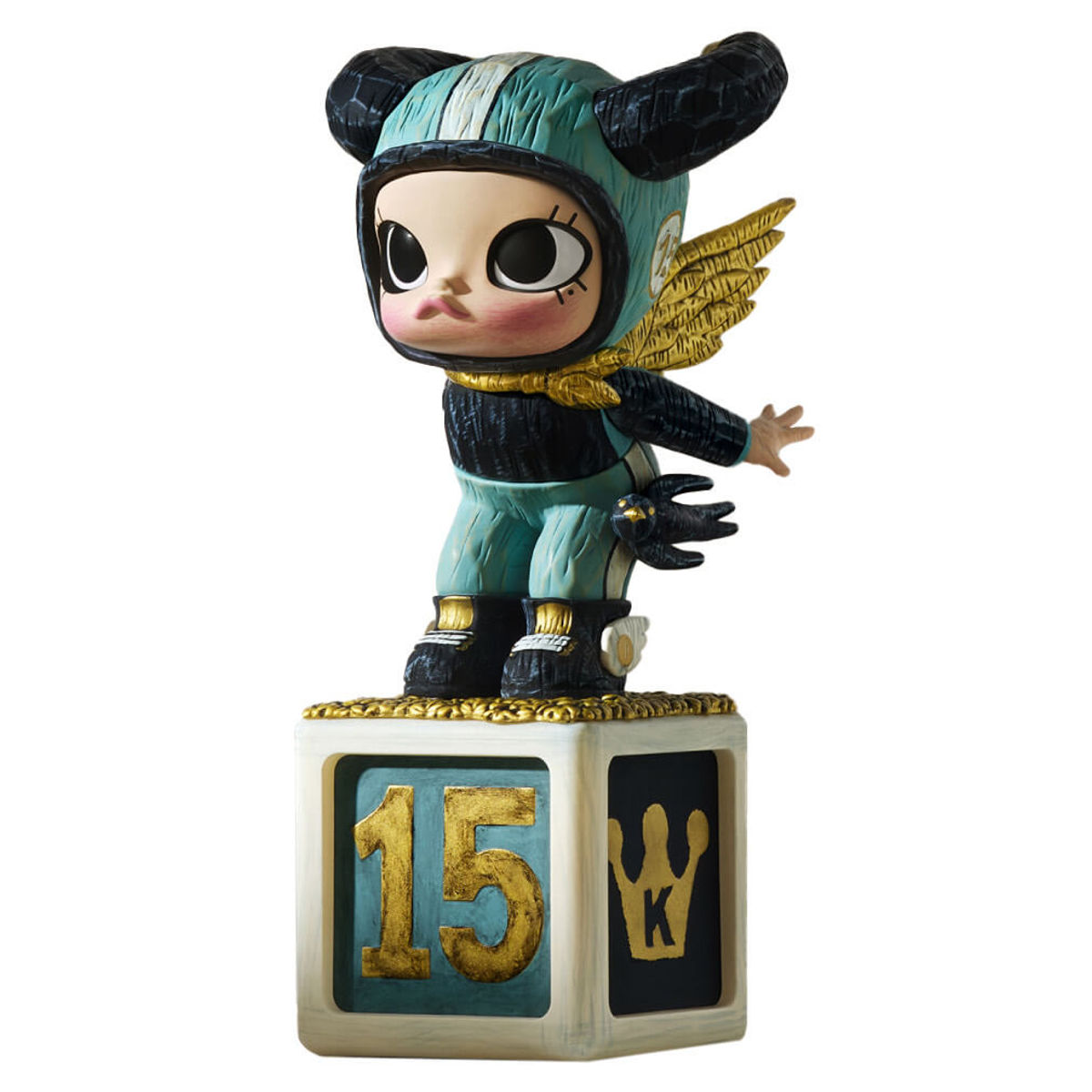 Molly Tong Niu Fei Tan Gold