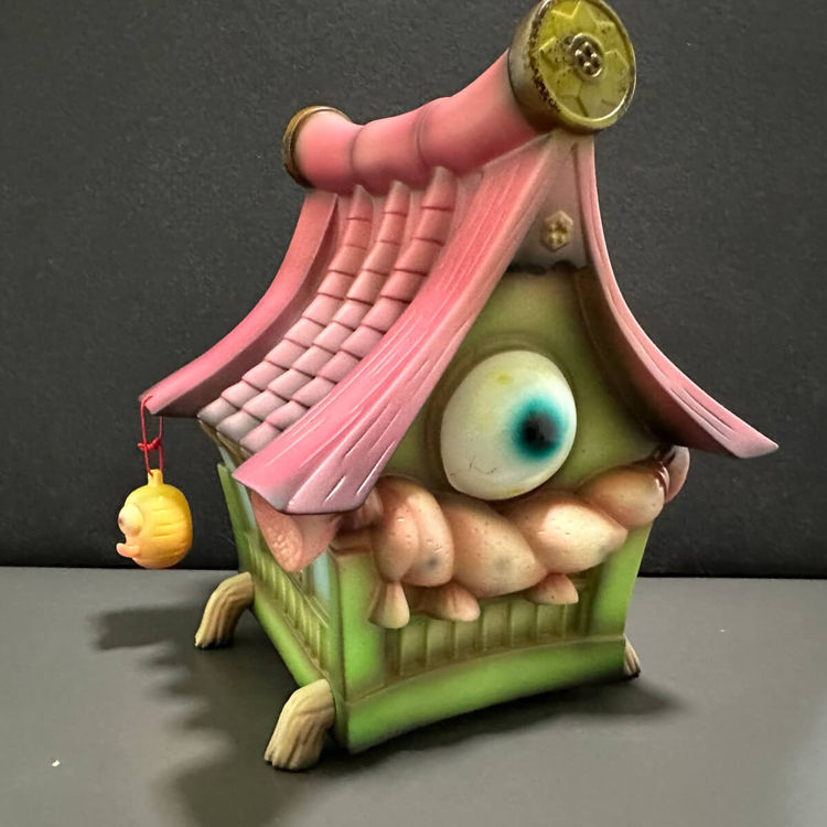Monster Mind Haunted Okiya GID by Monster Mind Toys