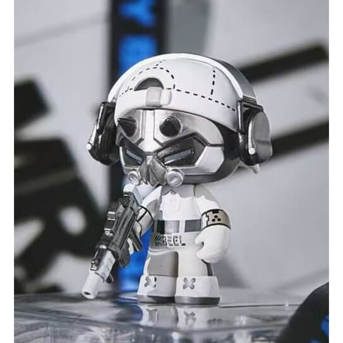 Mr. Bone White Solomon