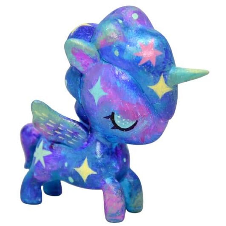 Nightlight Unicorno by Jeremiah Ketner