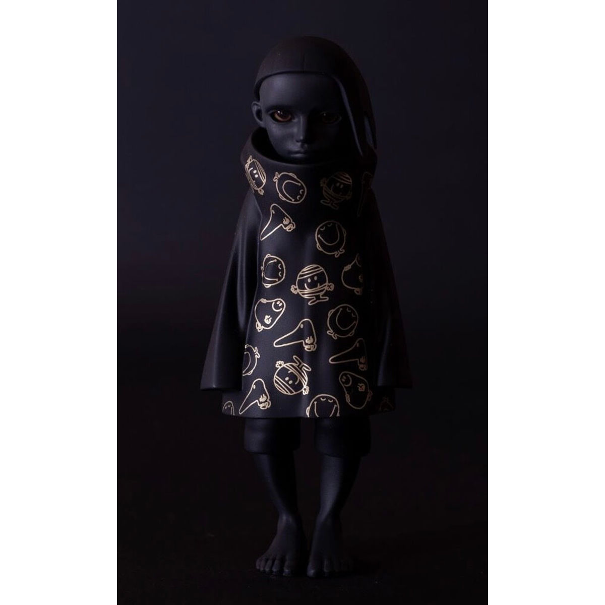 Outlander Girl Black Doodles