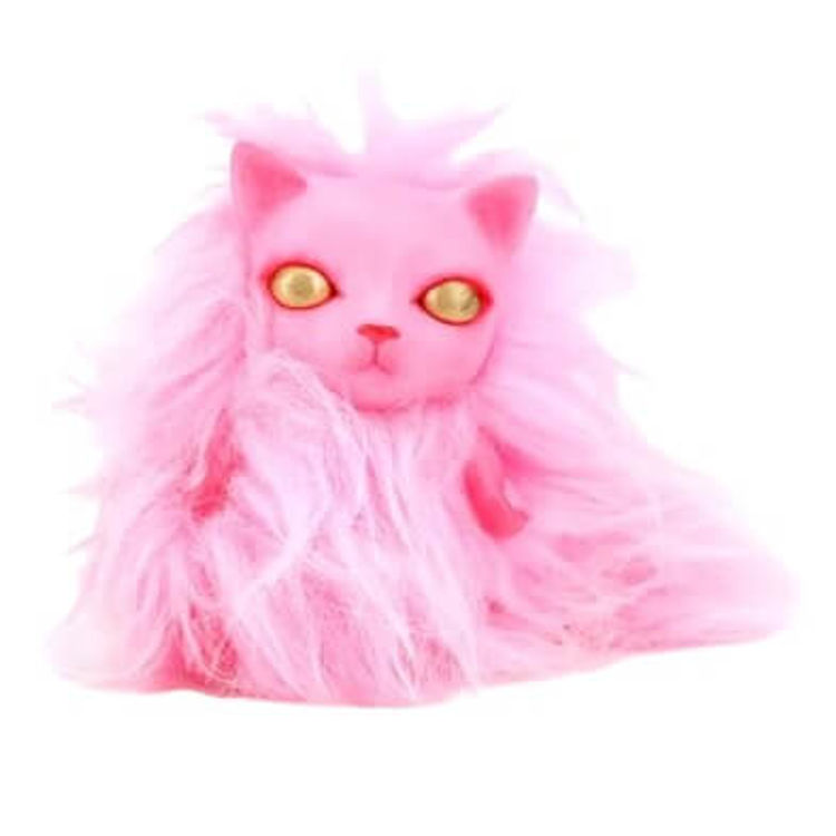 PI – Pinky the pink kitty with pinkies by Ozlem Akin