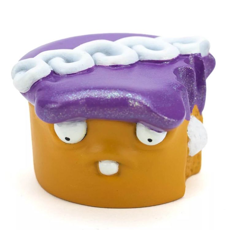 PU – Jumbo Cupcake (Taro) by Under Our Knives