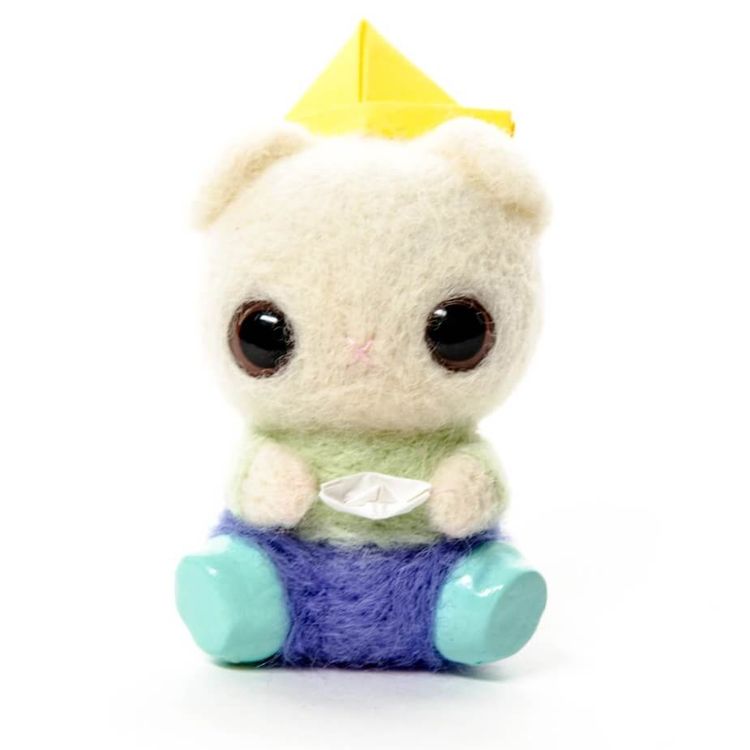 Paper Hat Cat (White) by Heather Gross