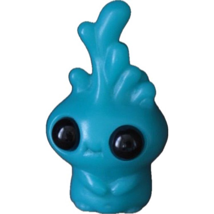 Peacock Dewdrop by Chris Ryniak