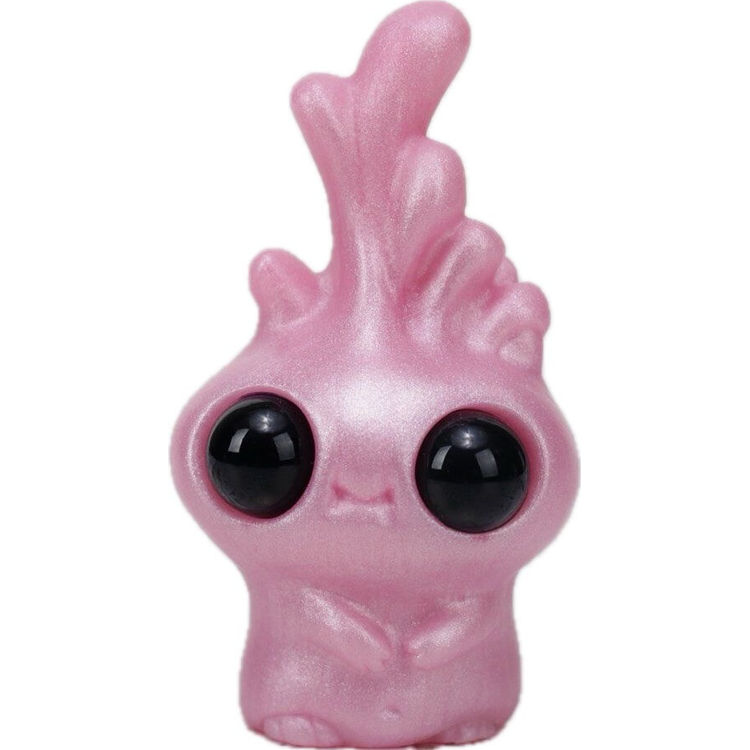 Pearly Pink Dewdrop by Chris Ryniak