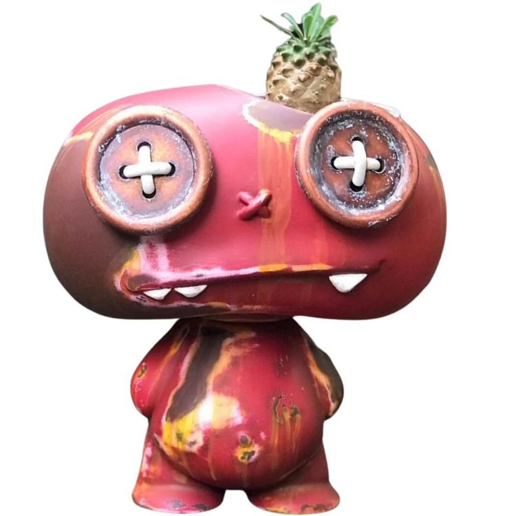 Pebbie the Button Eyes Planter "Red Rust" colorway by Shazam Arcadia (Adam Zacharias)