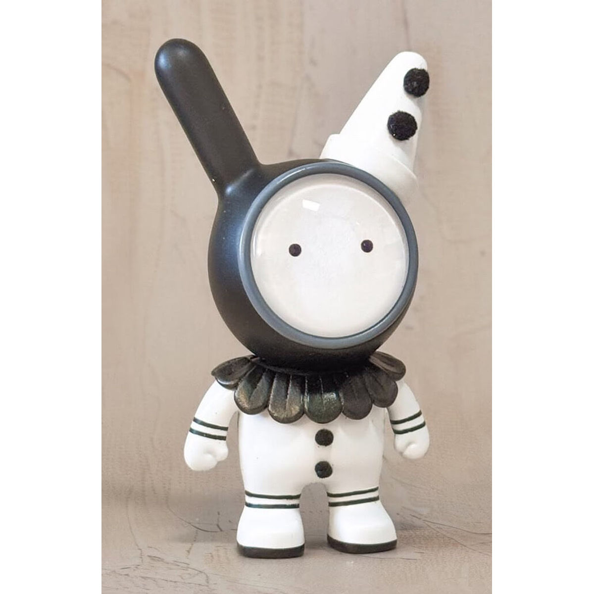 Pierrot Noirblanc Space Rabbit