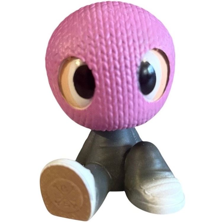 Pink Bobblehead  by czee13