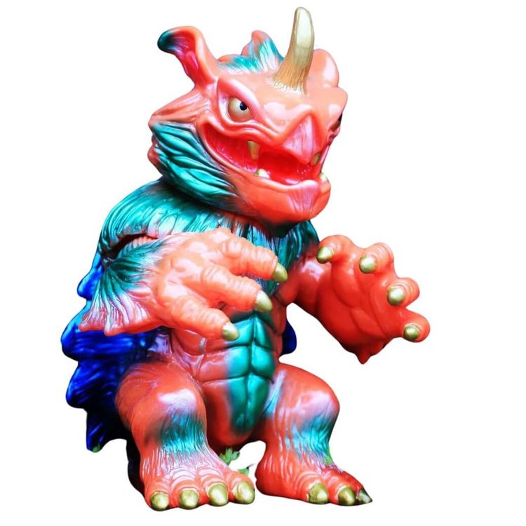 Plastron - Version 1 by Mushi Bros Toys