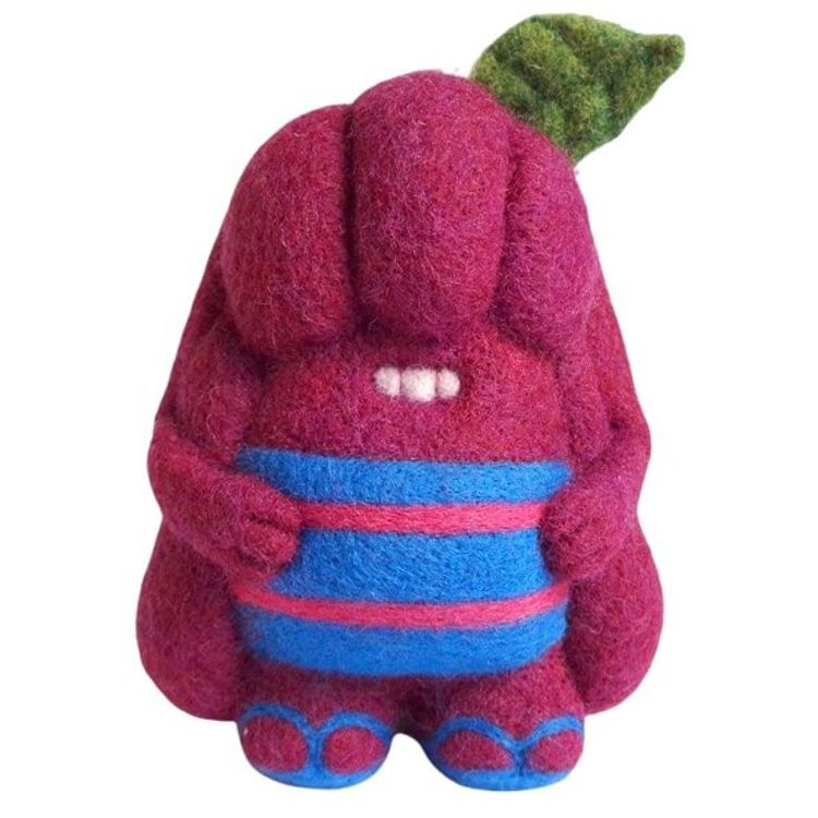 Plumsy, a delicious and ripe plum girl by Droolwool (Maria Filipe Castro)