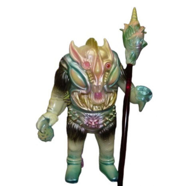 Pollen Kaiser [ phosphorescent molding ] by Paul Kaiju