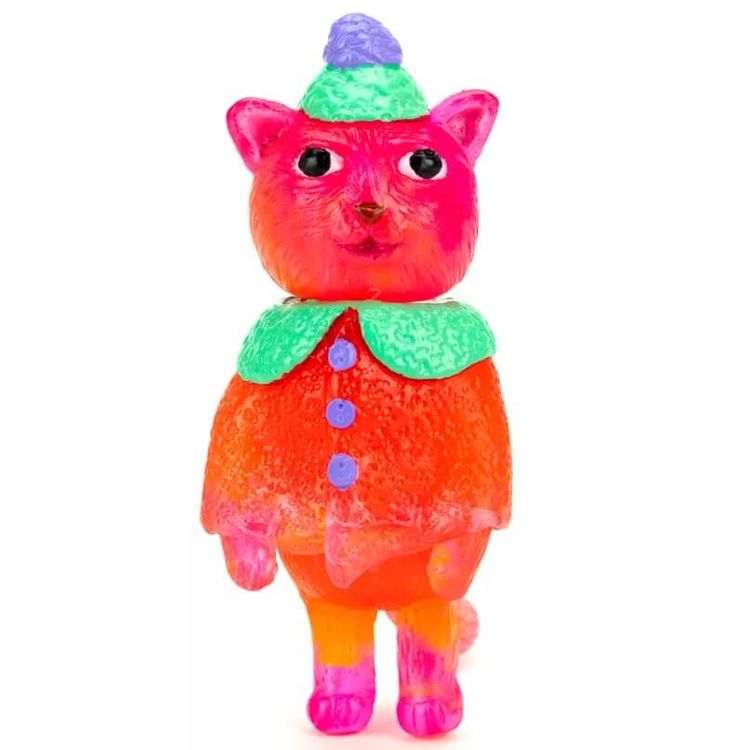 Poncho Cat – Marble Resin by Grumble Toy (Ainsley Sturko)