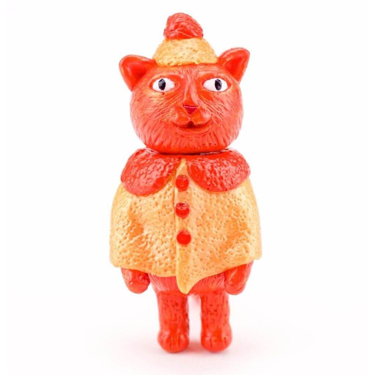 Poncho Cat 2 by Grumble Toy (Ainsley Sturko)