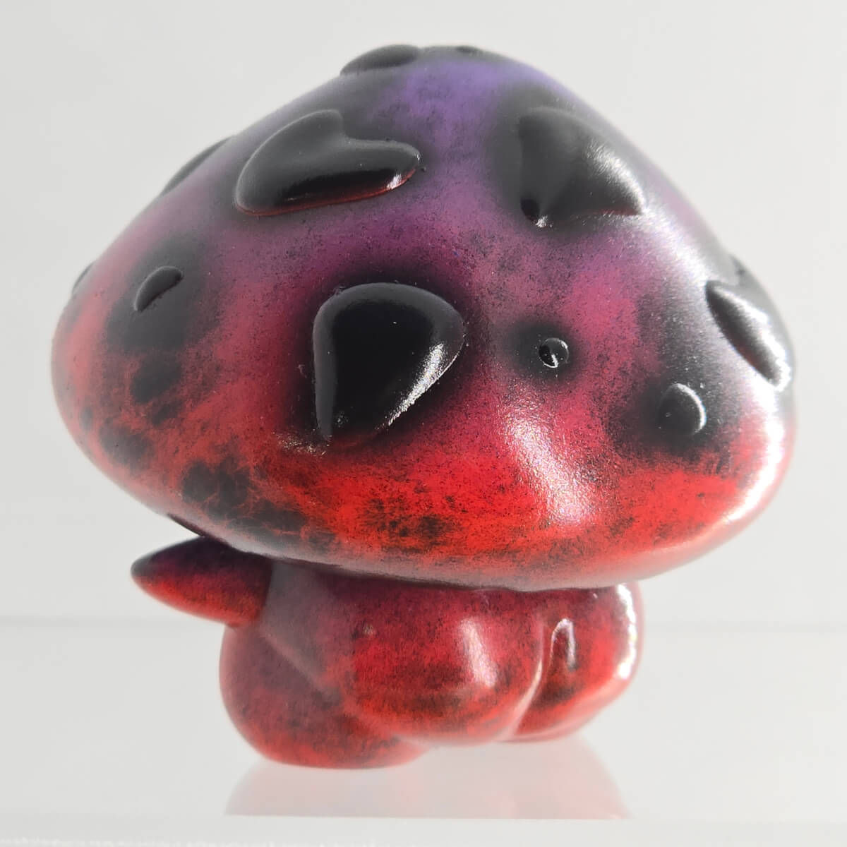 Medium Marbled Spore (Red/Purple)
