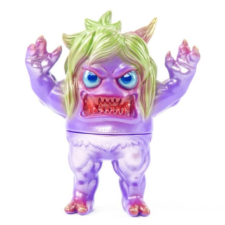 RT x KONATSUYA – UGLY ONICORN (CLUTTER EXCLUSIVE) by Konatsu Koizumi