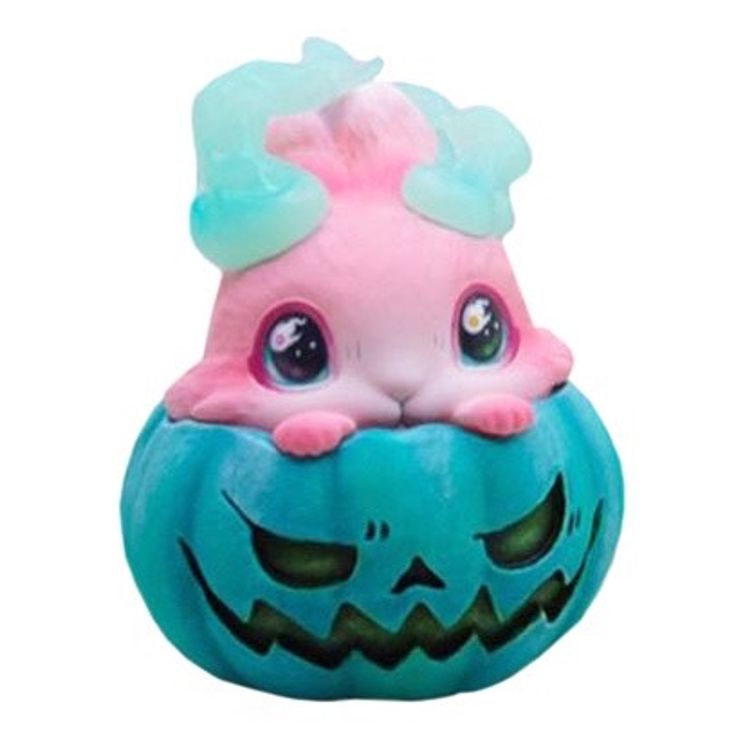 Raby Little Pumpkin Blue (Chase) by Yoyo Yeung