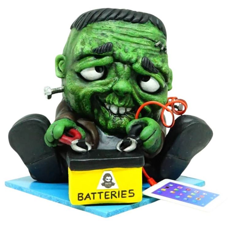 Recharging with Mr. Frankenstein, the Organic Powerbank by Silviliciouss (Silvia Tampi)