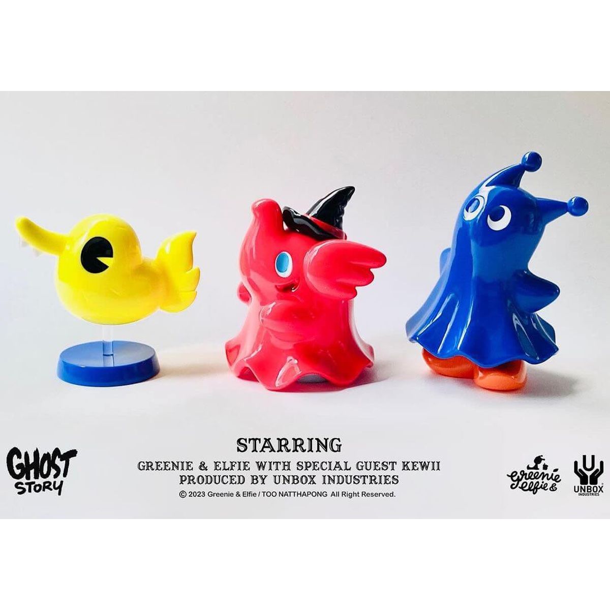 Red Ghost Story Elfie