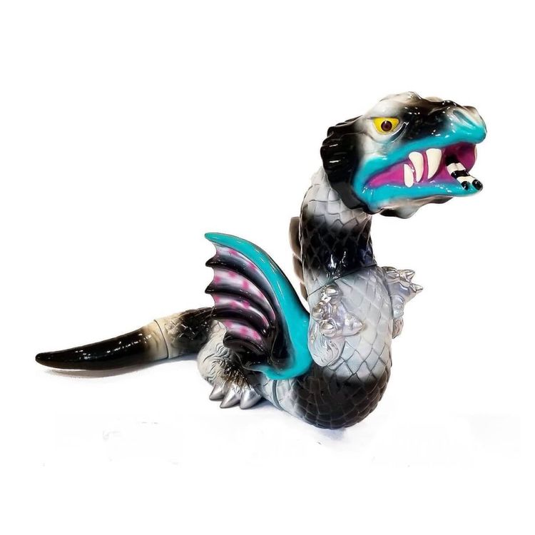 Reptilicus - Sandworm by Club Daikaiju