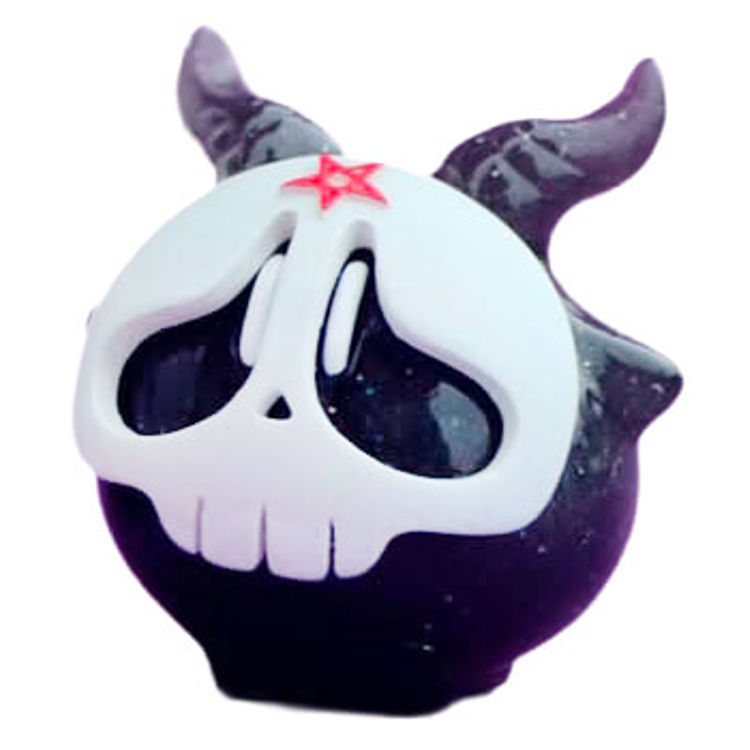 Sad Yorick Mini GID by TJP