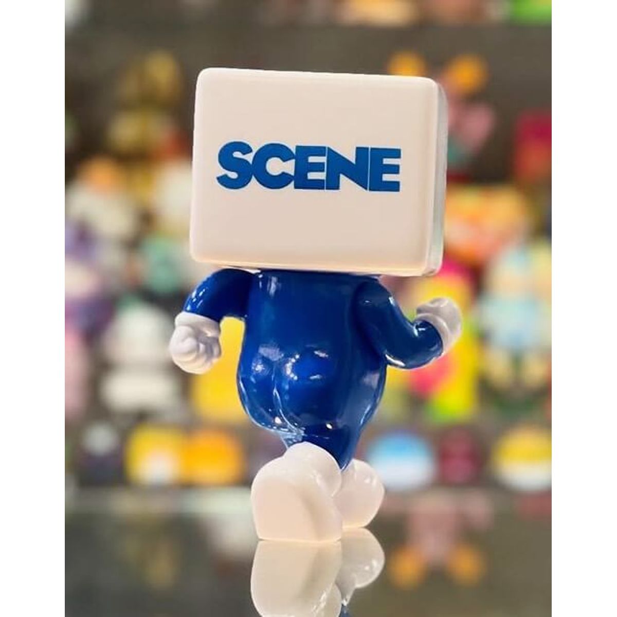 Scene Running To-Fu