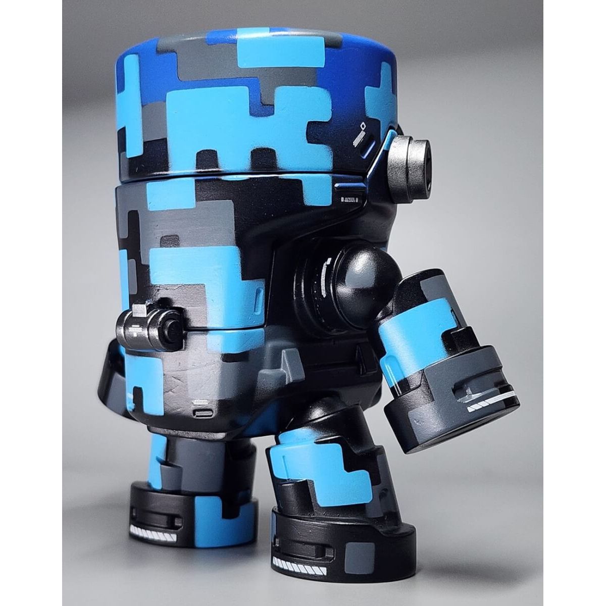 Shade & Dynamo (Blue Camo)