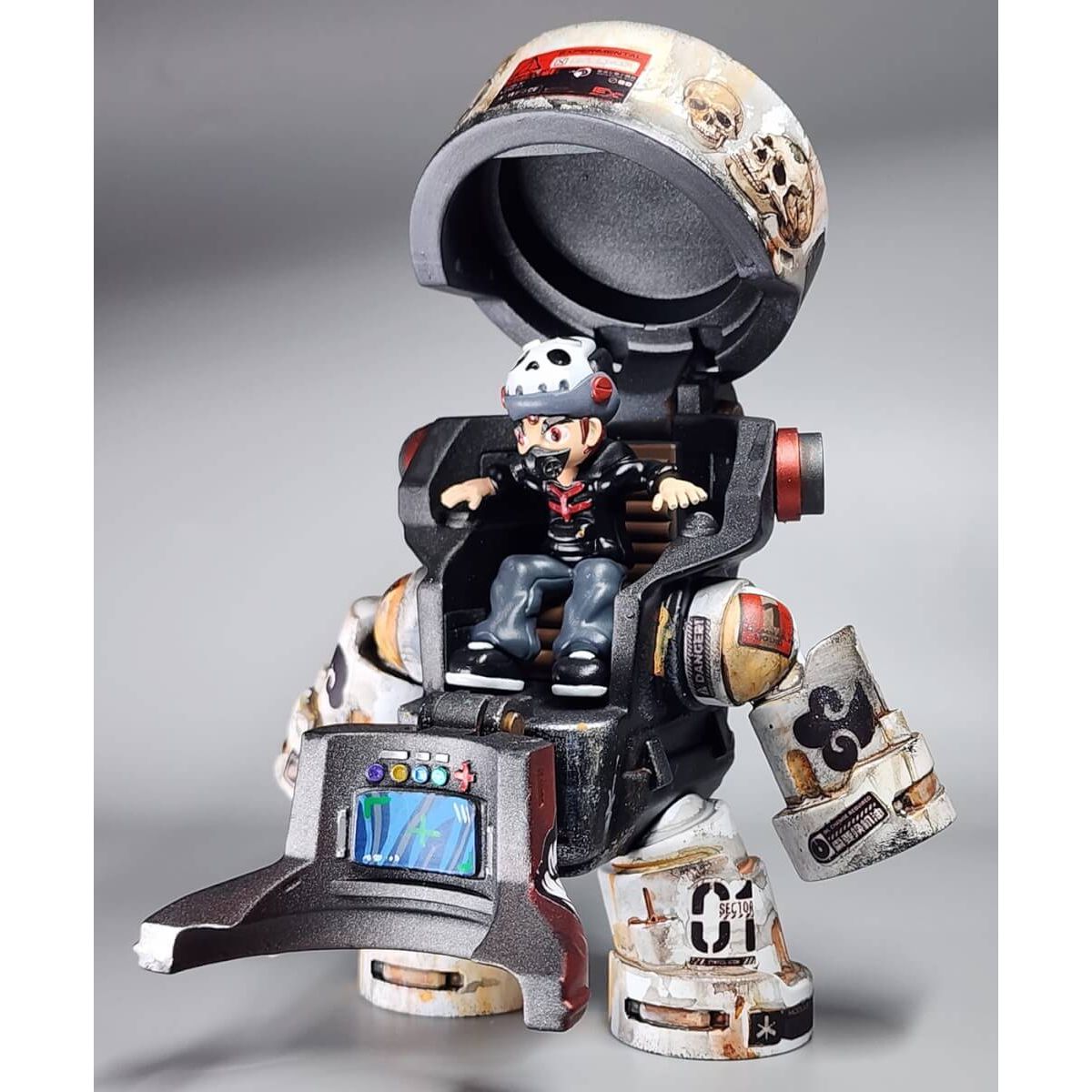 Shade & Dynamo (Jet Fuel Tank)