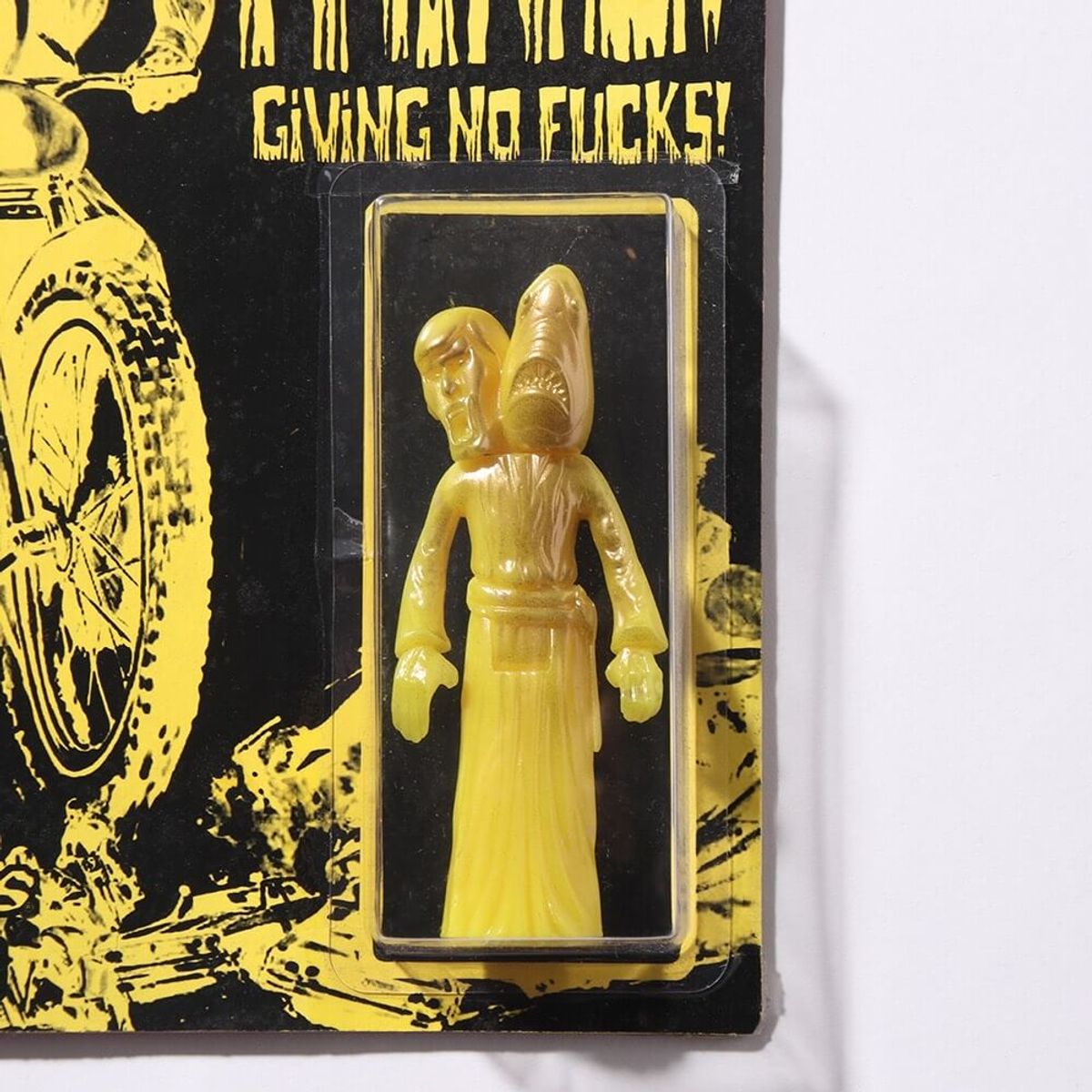 Shark That Gal Yellow