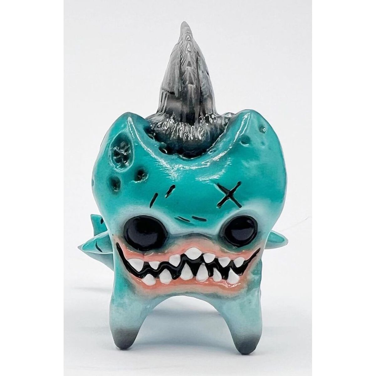 Shark Tooth Rotty and Feesh