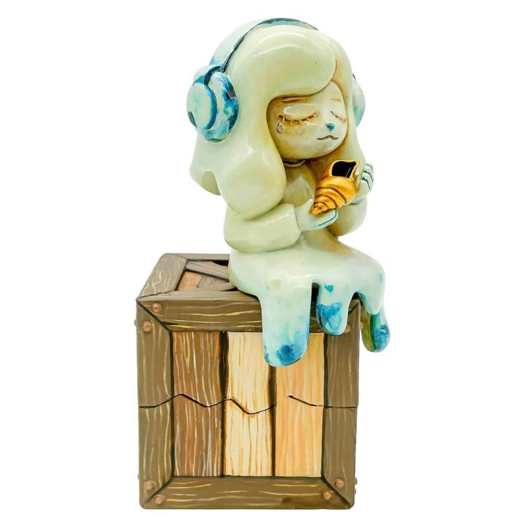 Sitting Millie Yomi Yomi No Millie by The Steffi