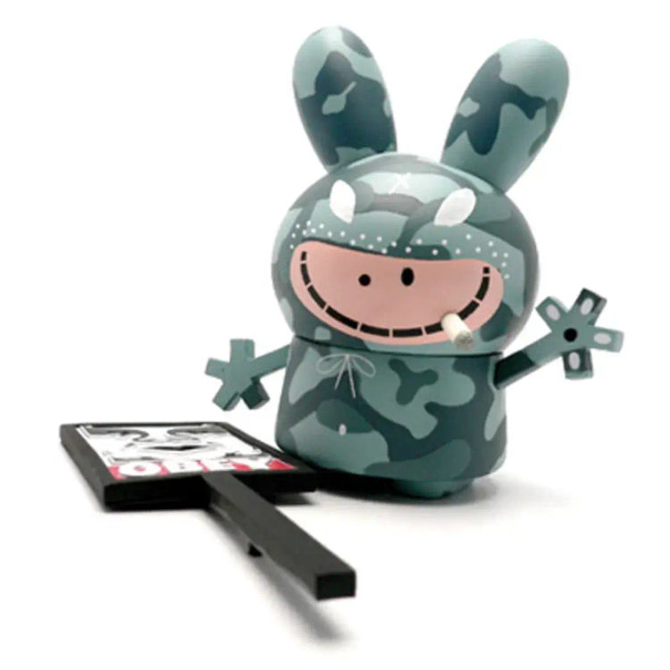 Smokin’ Joe - Camouflage Edition by Frank Kozik