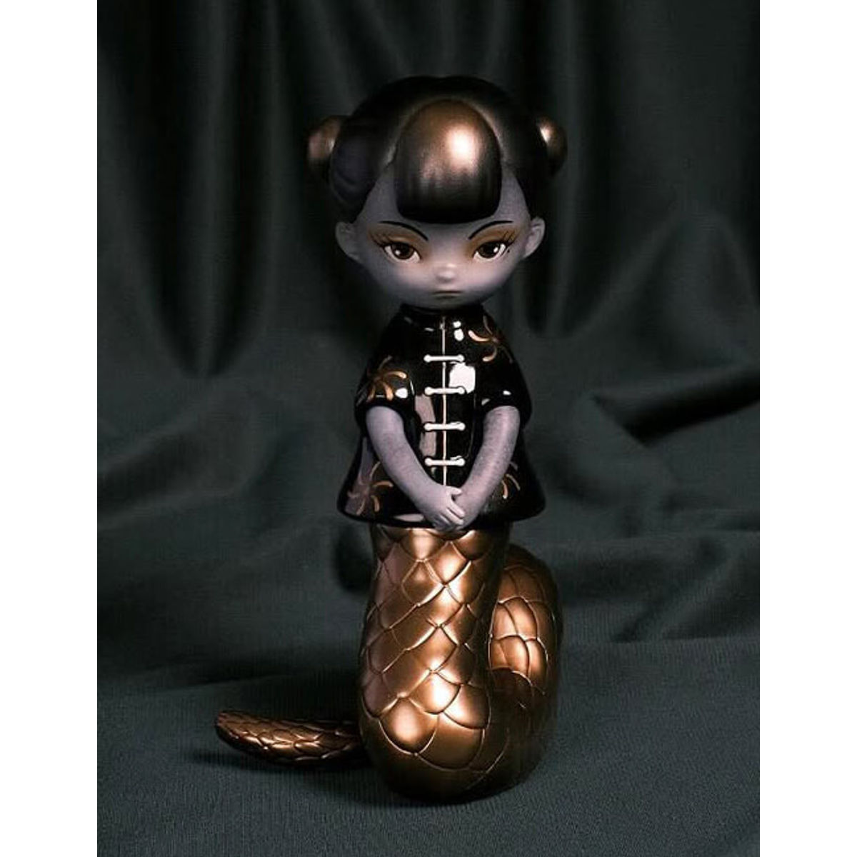 Snake Girl Black Gold