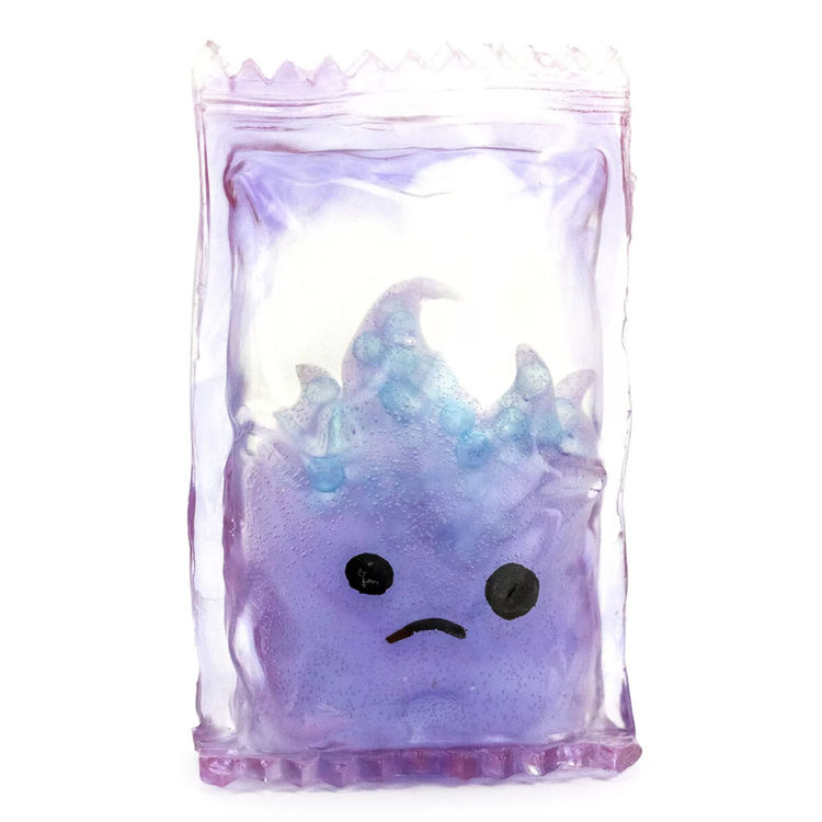 Soap Packet Laundry Detergent by Snackrabbit