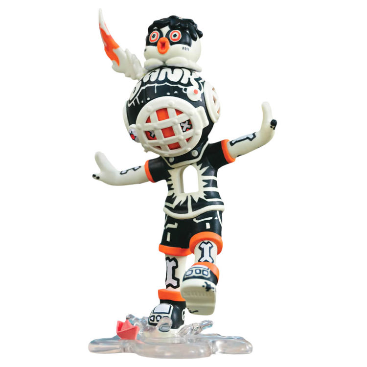 Spark Light in the Darkness of Duo – Sank & Qtako by Nonworld (Vachira Petmaneenilsai)