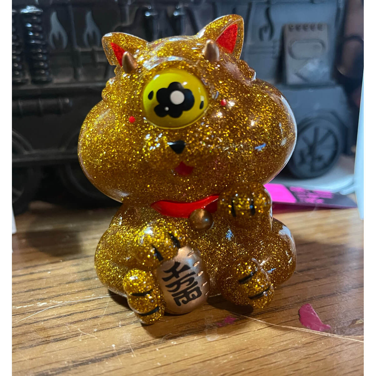 Sparkling Gold Glitter Maneki-Neko