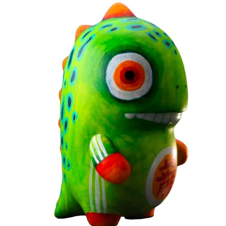 Spots Ngaew Dino by Sean Lee
