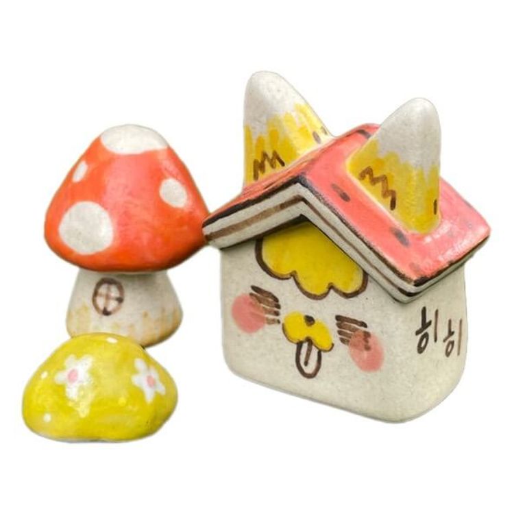 Sweet Home Cat Mushroom Village Tongue by Rato Kim
