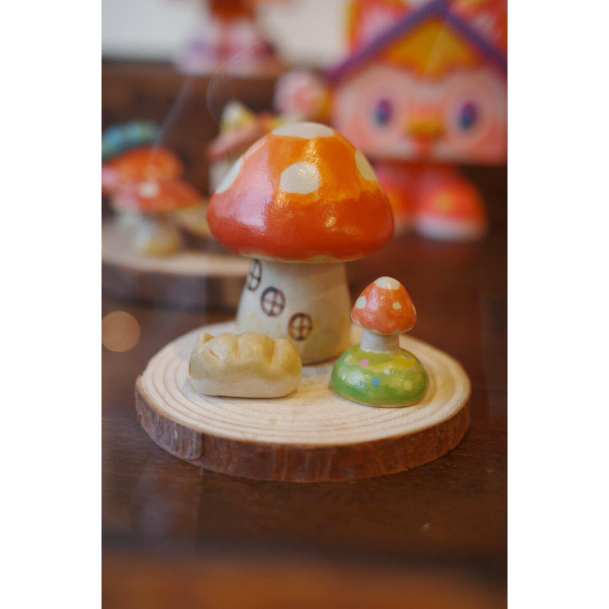 Sweet Home Cat with Bread Cat