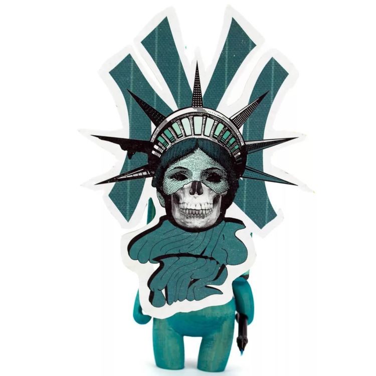 T – The Trippy Yankee (Nueva York) by Peter Van Flores
